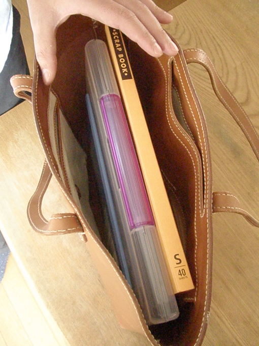 10年以上愛用しているgentenのレザートートバッグをレビュー - 【OGA】大人なメンズの鞄・バッグ専門サイト