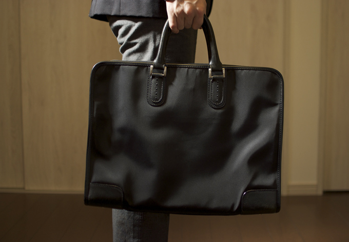 10年使用したポールスミスの2WAYビジネスバッグをレビュー - 【OGA】大人なメンズの鞄・バッグ専門サイト