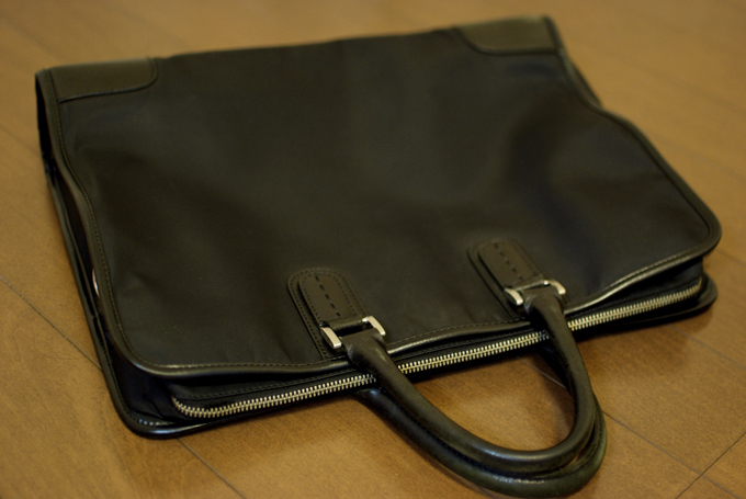 10年使用したポールスミスの2WAYビジネスバッグをレビュー - 【OGA】大人なメンズの鞄・バッグ専門サイト