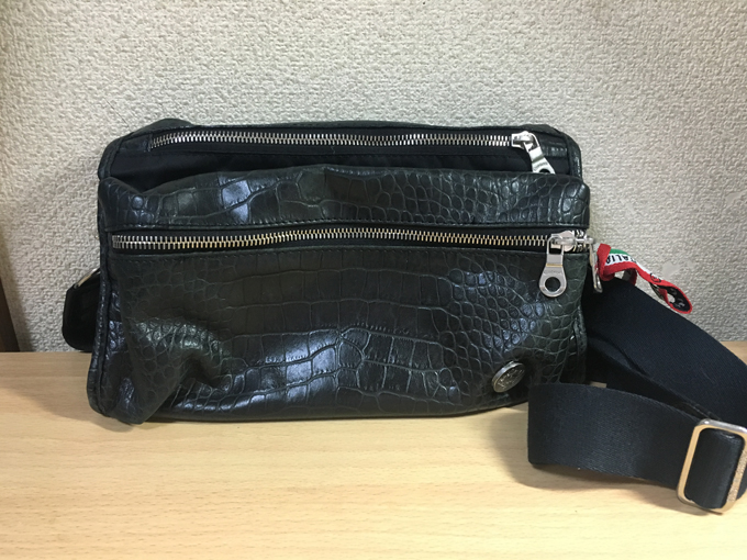 在庫処分】 Orobianco クロコ型押し ゴールド金具 ボディバッグ レザー 