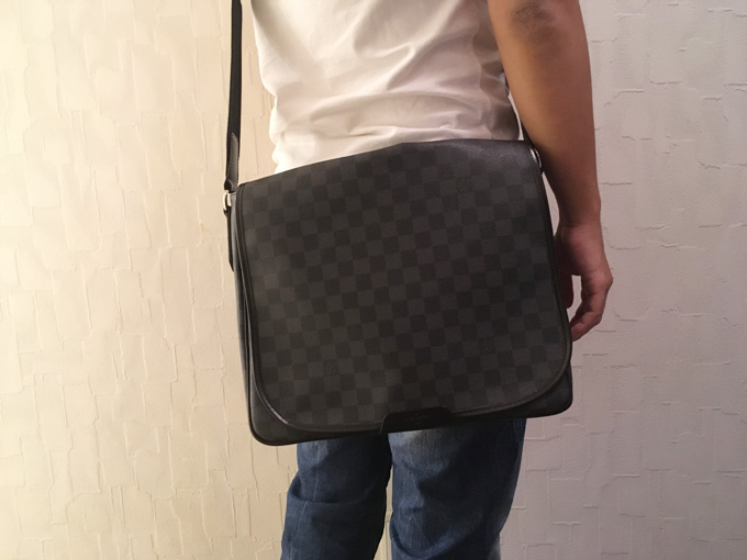 Louis Vuitton ルイ ヴィトン ダミエのメッセンジャーバックをレビュー Oga 大人なメンズの鞄 バッグ専門サイト